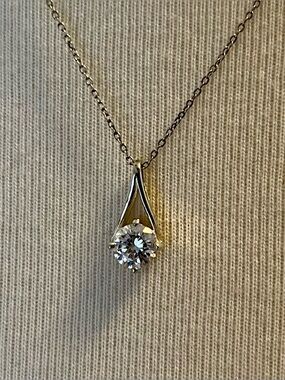 Classic Solitaire Sterling Silver Pendant Necklace